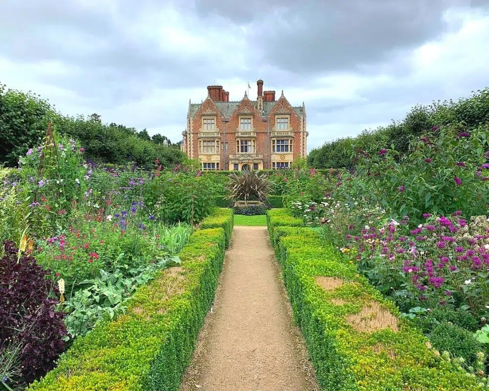 stately homes to visit in suffolk