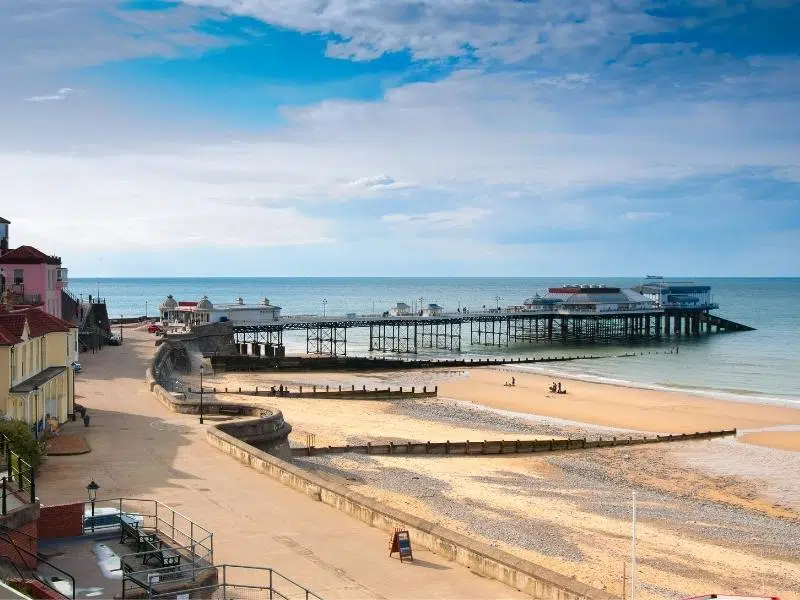 panoramic shot of Cromer pier and promenade